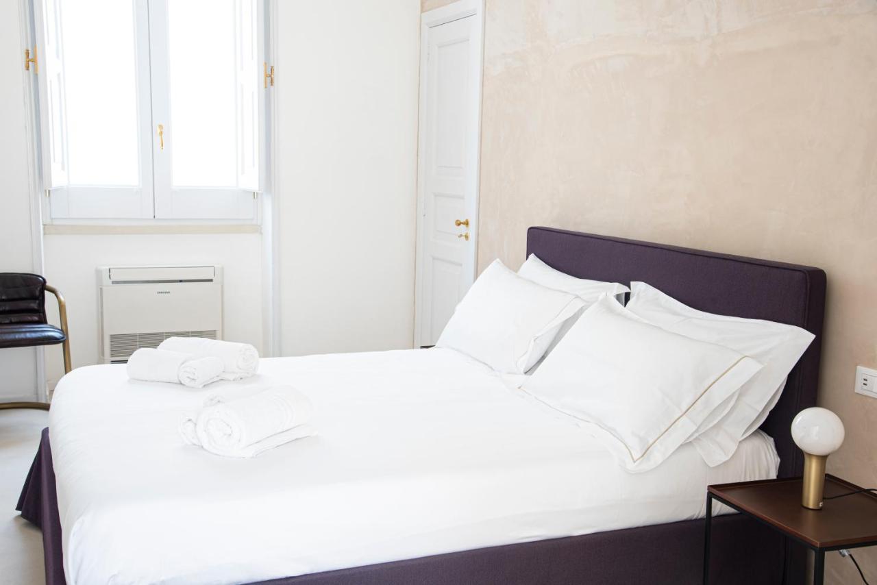 Palazzo Garibaldi - Luxury Suites Galatina Luaran gambar