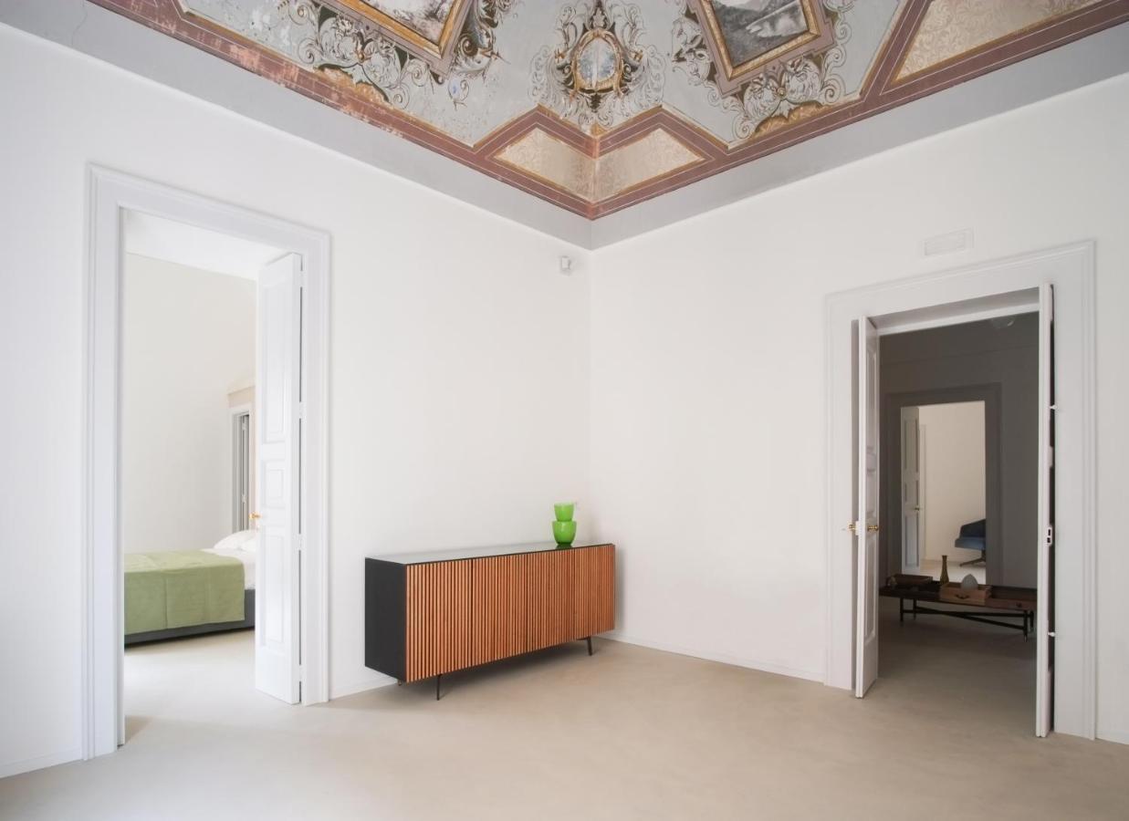 Palazzo Garibaldi - Luxury Suites Galatina Luaran gambar